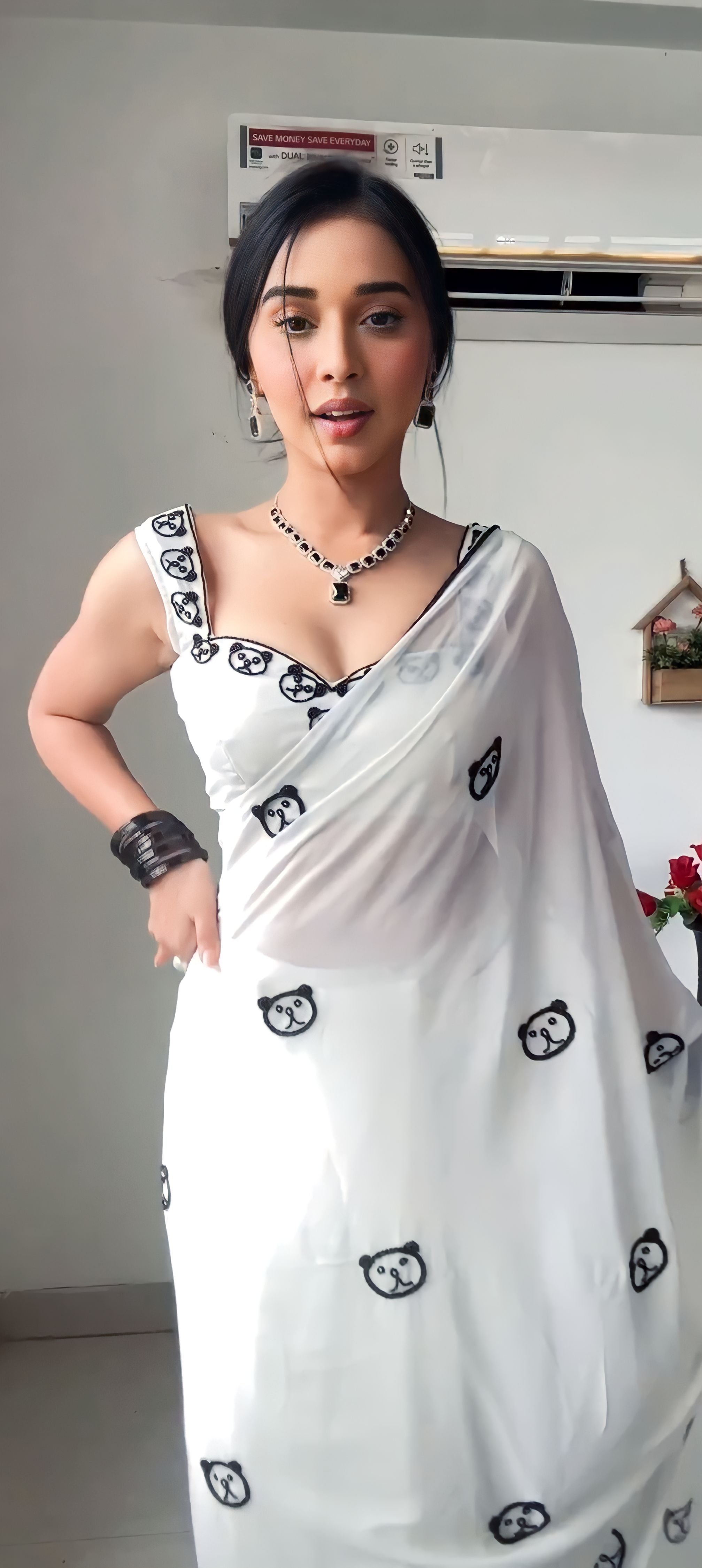 Devastating 1-Minute Ready To Wear White Printed Georgette Saree