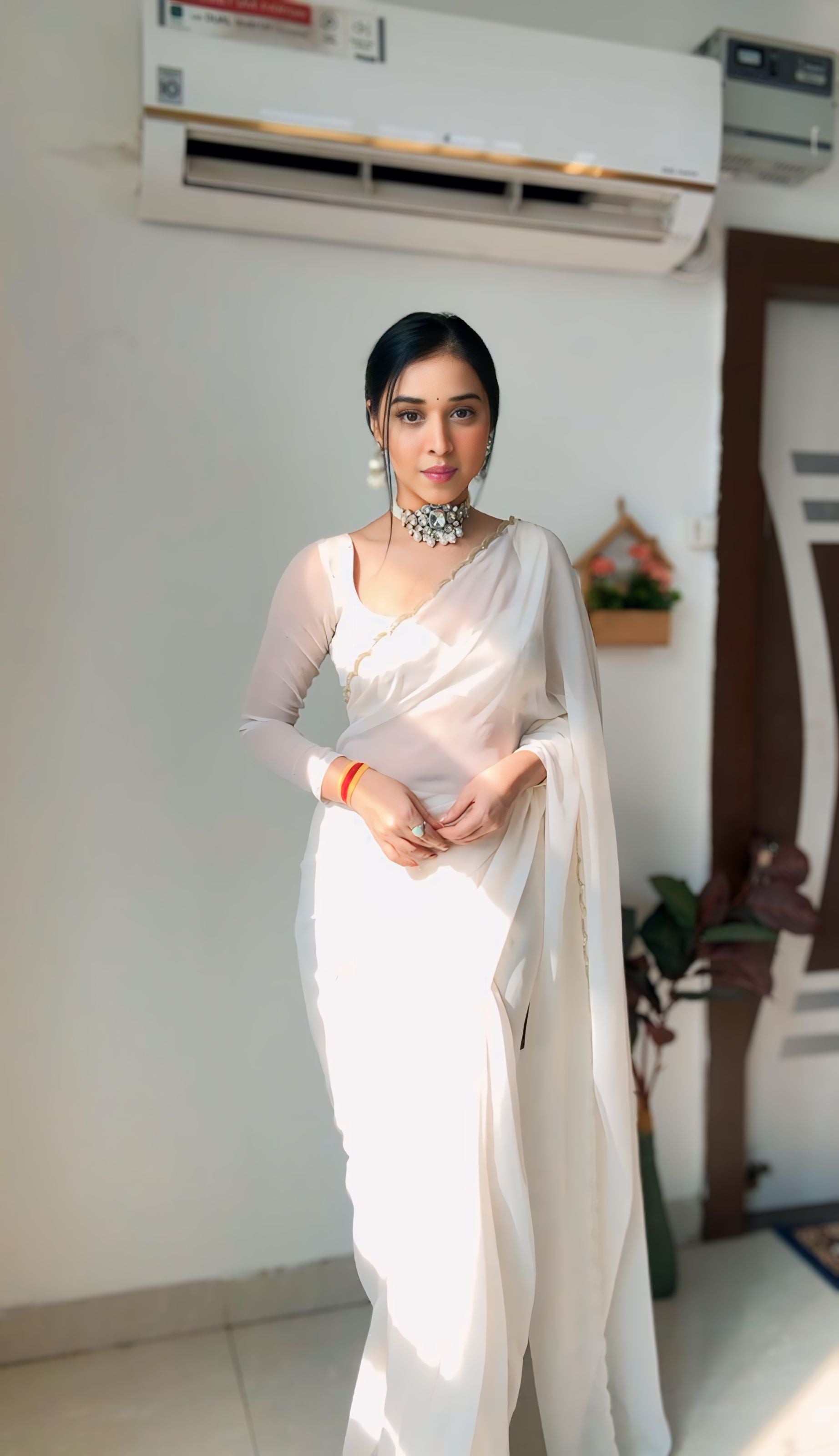 Skinny 1-Minute Ready To Wear White Georgette Saree