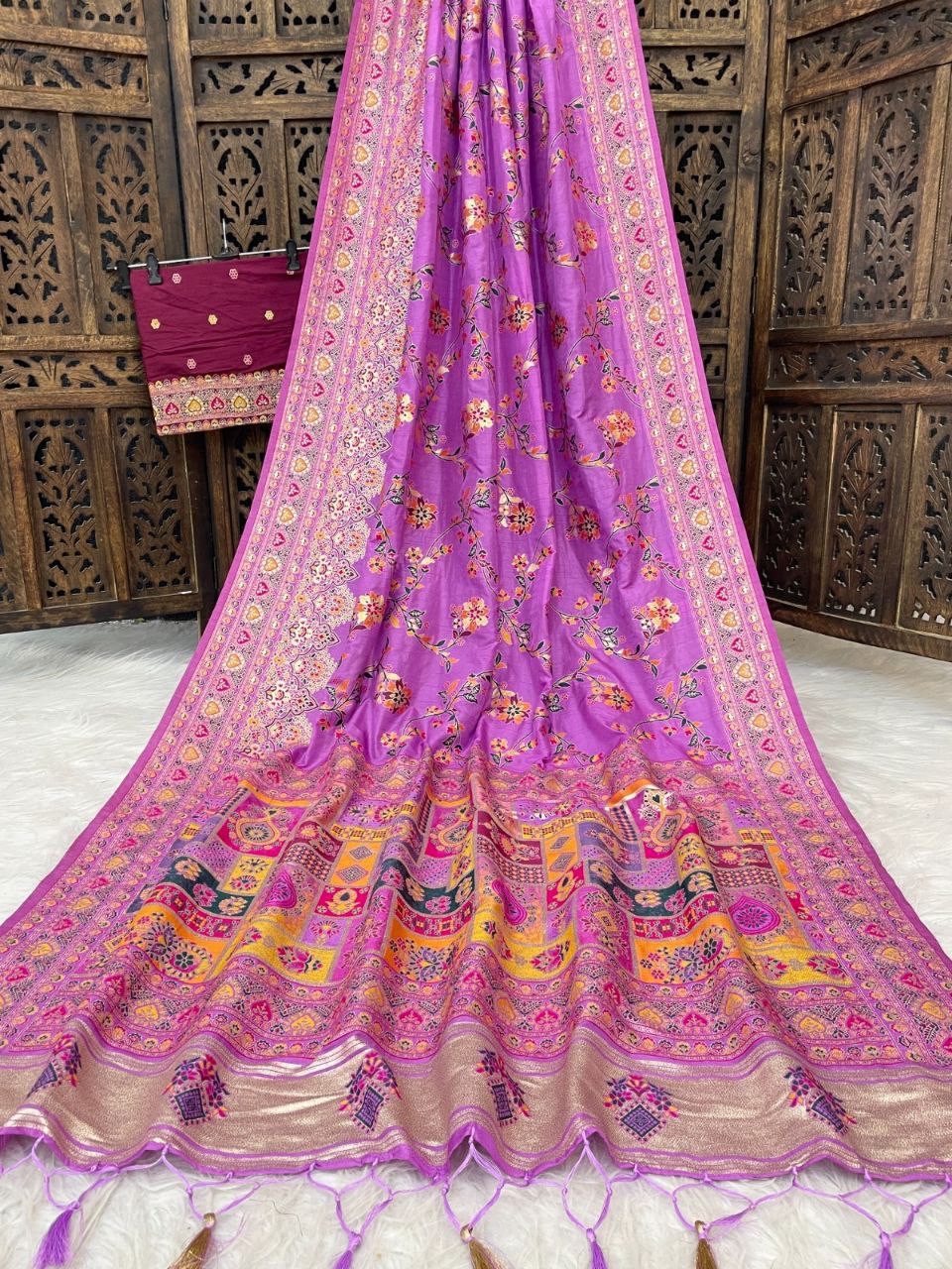 rani pink Floral Pasmina Silk Saree