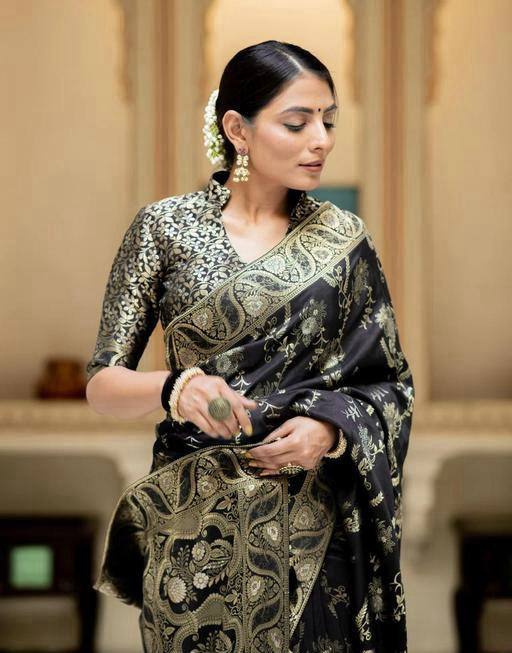 Soft Banarasi Silk Saree With Bewitching Blouse Piece