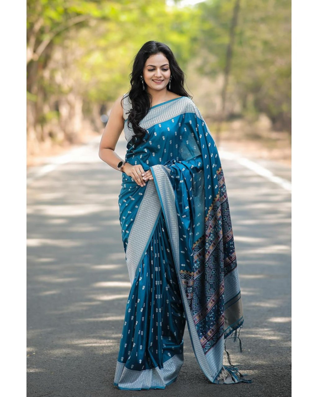 Flower Print Dark Pink  Saree with Tassels