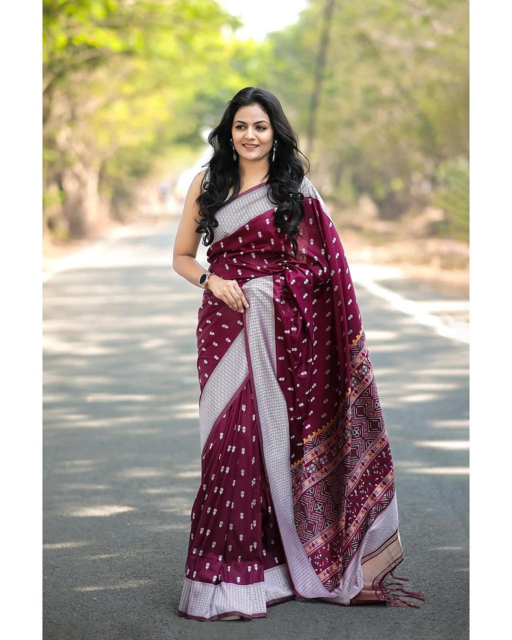 Flower Print Dark Pink  Saree with Tassels