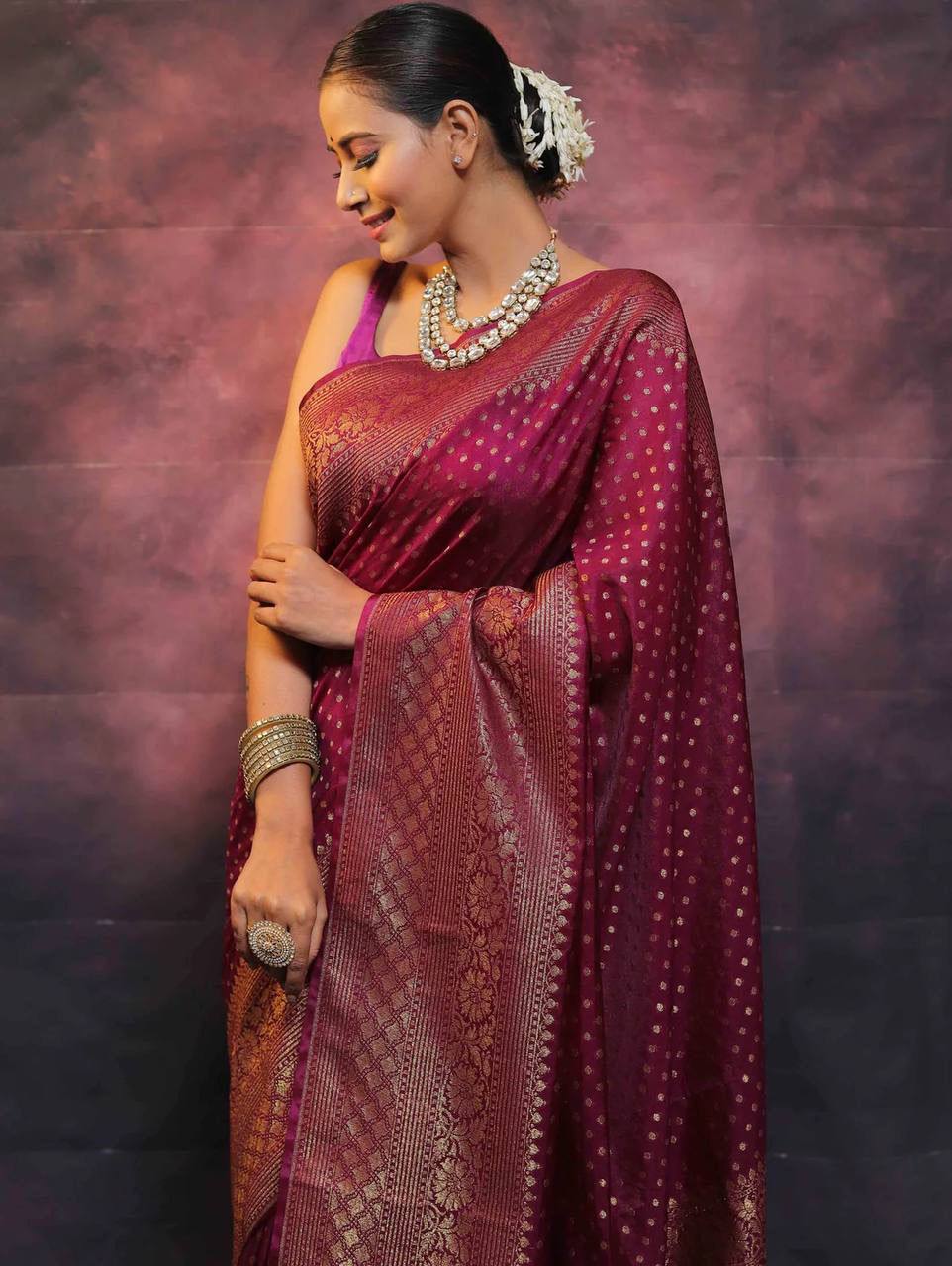 Striped Bollywood Jacquard, Pure Silk Saree (maroon)