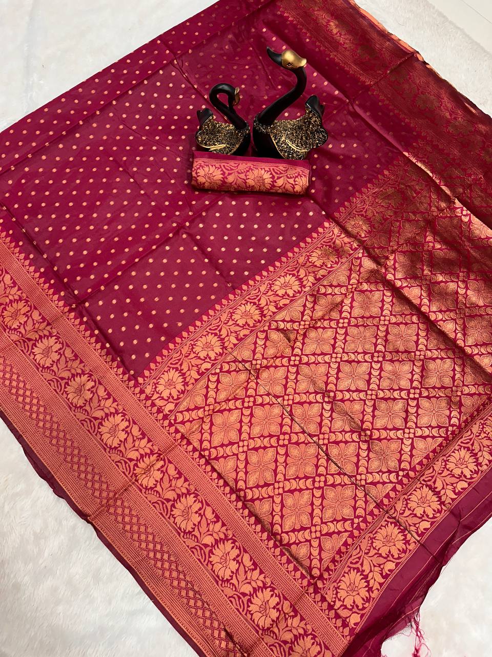 Striped Bollywood Jacquard, Pure Silk Saree (maroon)