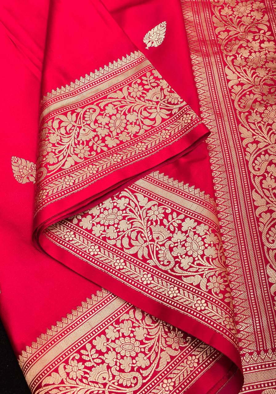 Pink Color Elegant Banarasi Silk Saree