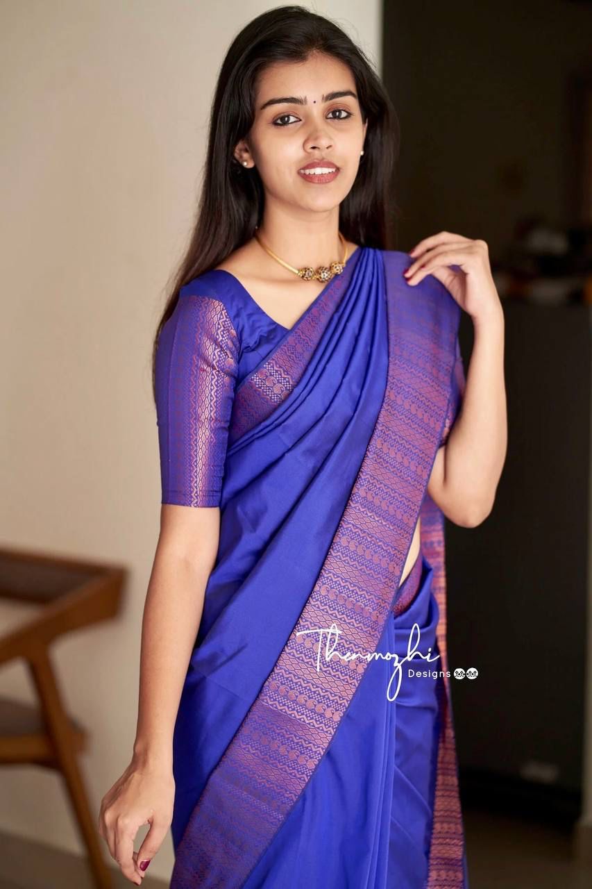 Attractive Kanjivaram Woven Silk Saree With Blouse Piece