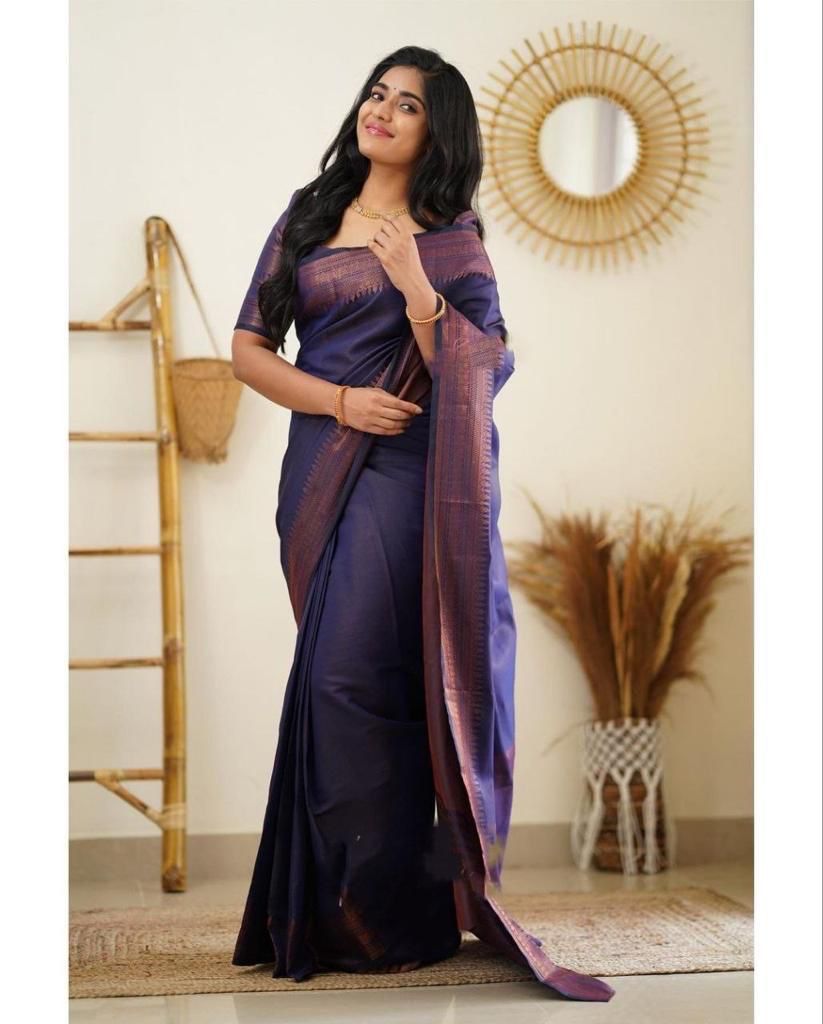 Beautiful Kanjivaram Woven Silk Saree With Blouse Piece