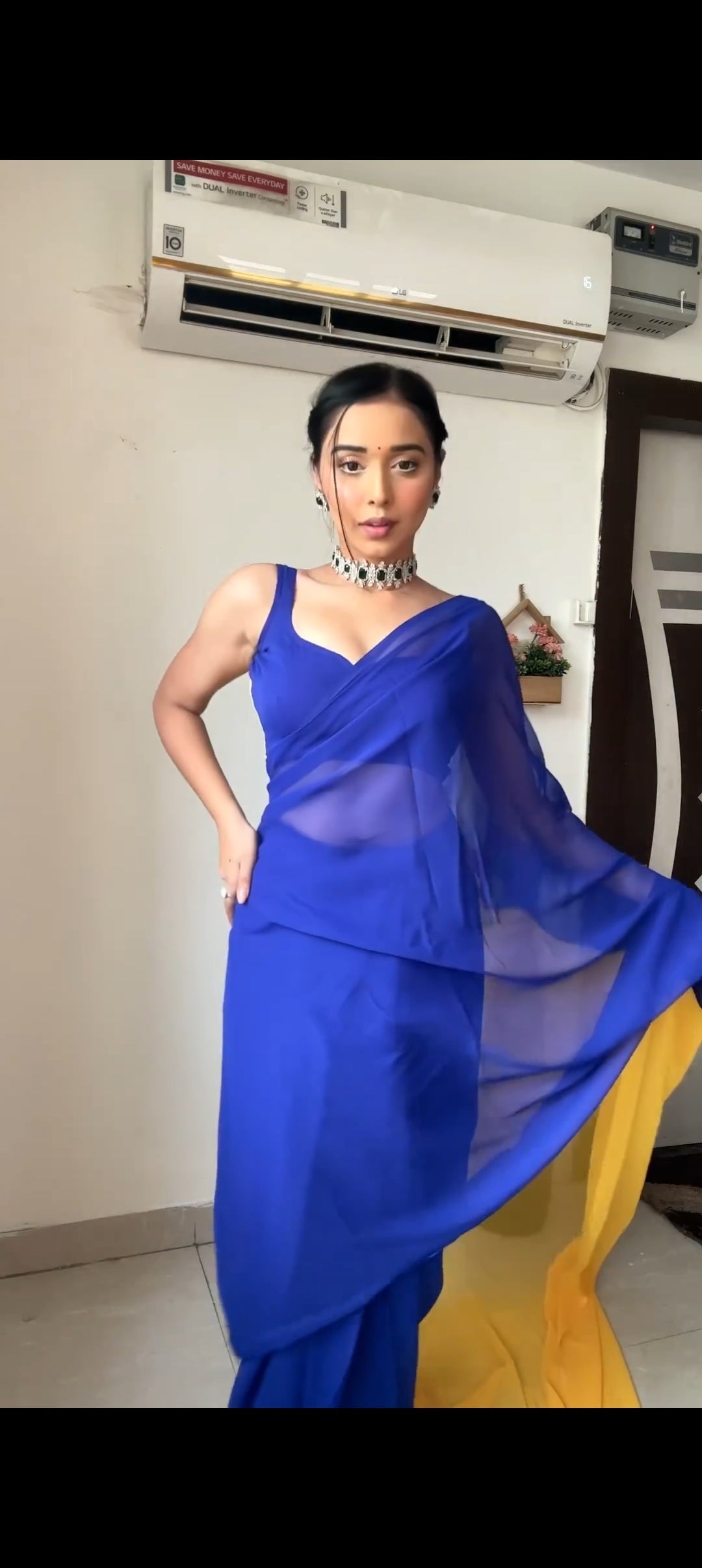 Blue and Yellow Colour 1-Min Georgette Ready To Wear Saree With Blouse Piece