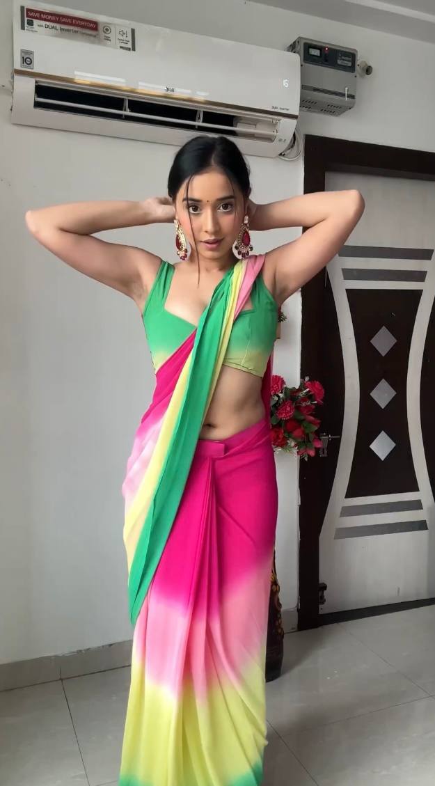 Pink and Green Colour 1-Min Georgette Ready To Wear Saree With Blouse Piece