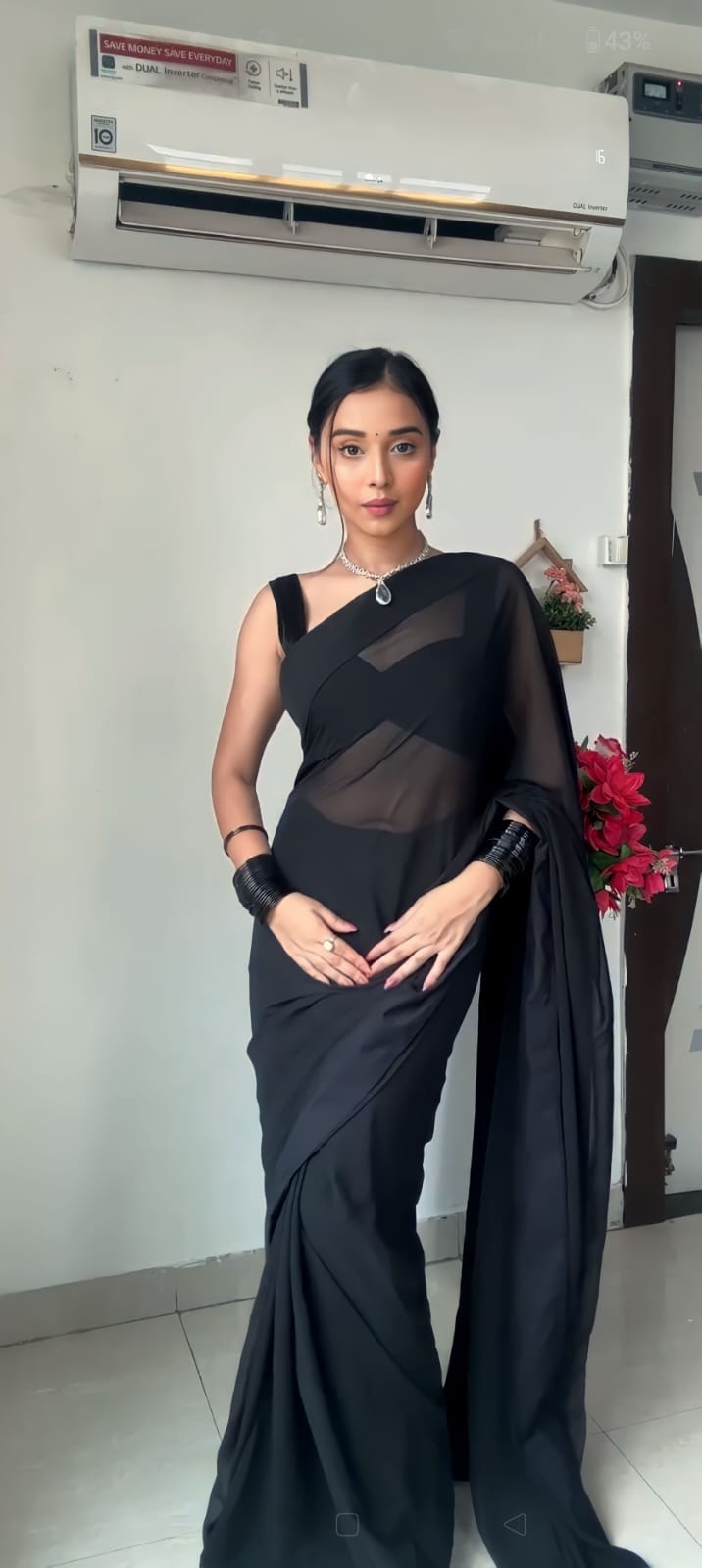 1-Min Georgette Ready To Wear Saree With Blouse Piece