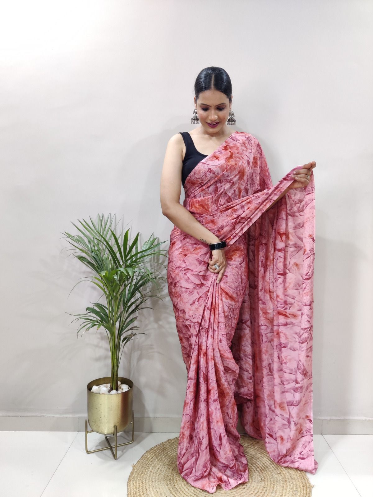 Party Wear 1-Min Georgette Ready To Wear Saree With Blouse Piece