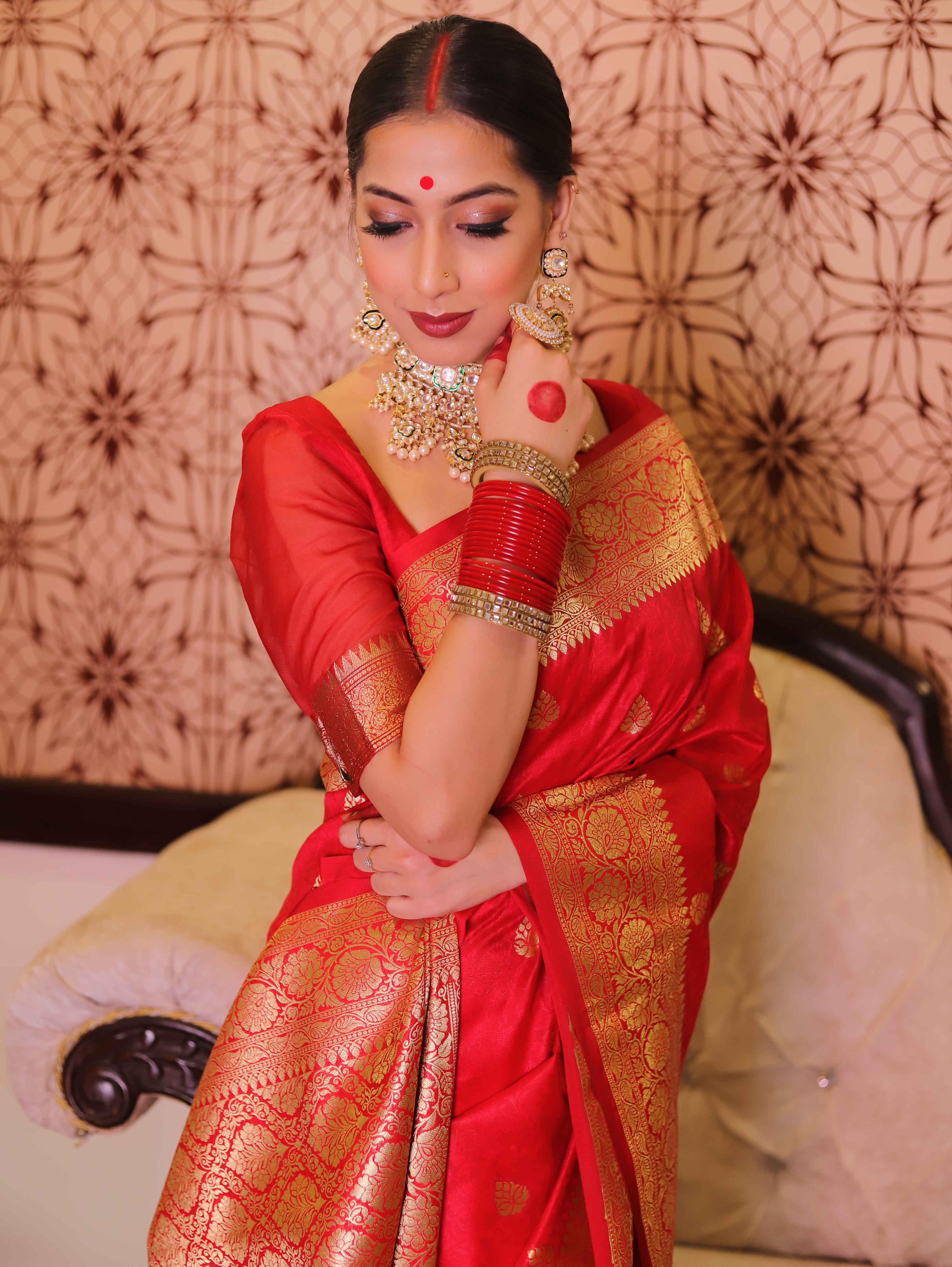 Floral Red&nbsp;Banarasi Saree with Contrast Border