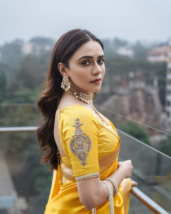 Pure Kanjivaram Silk Saree With Blouse Piece