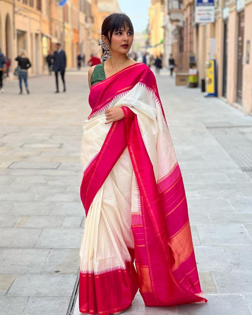 Beautiful Art Silk Jacquard Border Saree