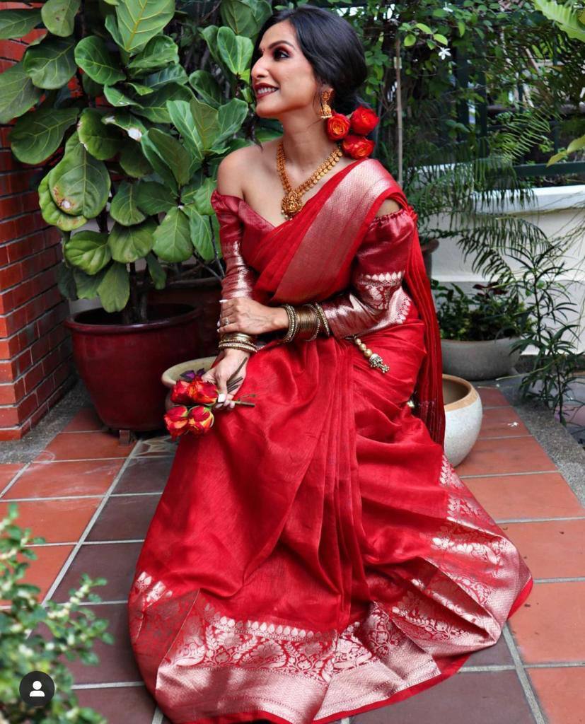 Red Colour Banarasi Litchi Silk Saree With Blouse Piece